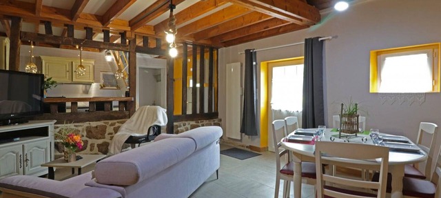 Gite Saint-Mars-d'Égrenne, 1 bedroom, 6 persons in Saint-Mars-d'Égrenne