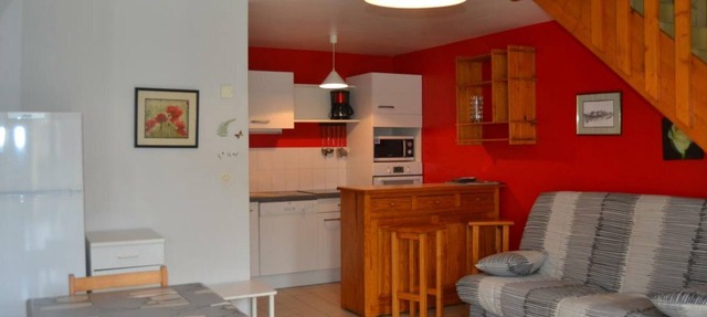 Gouville-sur-Mer: House for 5, Pets Allowed, Parking in Gouville-sur-Mer