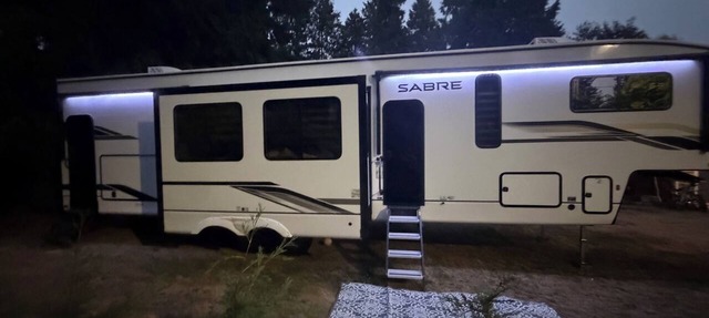 Happy Camper FamilY Fifth Wheel Ultimate Camping Experience DELIVERY+SETUP in Arlington