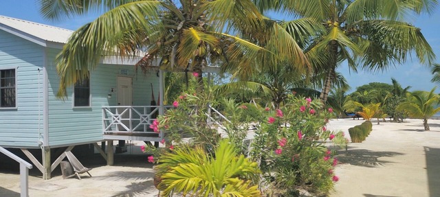 Hidden Treasure Vacation Home Bayblue Cottage Breathtaking view beautiful sunset in Belize C.A