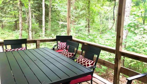 High Falls Bay Cottages, Camping & Waterpark in Bracebridge