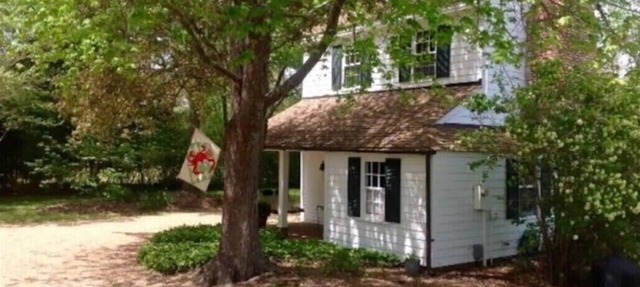 Historic Cottage on Ware River Estate in Gloucester
