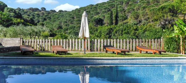 Homerez - Charming House in Porto de Mós with Shared Pool in Porto de Mós
