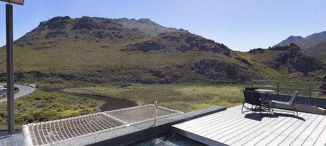 Hytte Riverview - Two Bedroom House, Sleeps 4 in Cape Town