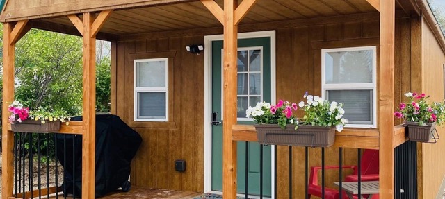 In Town Glendo Smart Cabin in Glendo