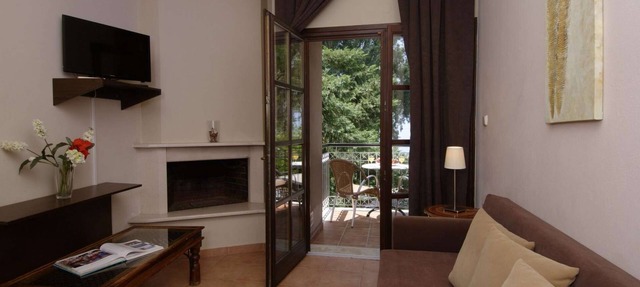 Junior suite first floor for 2 adults+1 child - sea view #4 in Kala Nera