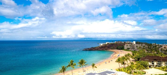K B M Resorts- WH1-1218 Stunning Studio, whale watching, big ocean views, steps to beach in Kaanapali