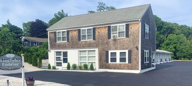Kingfisher Lodging in Dennis