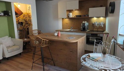 L'annexe in Vaux-sur-Eure
