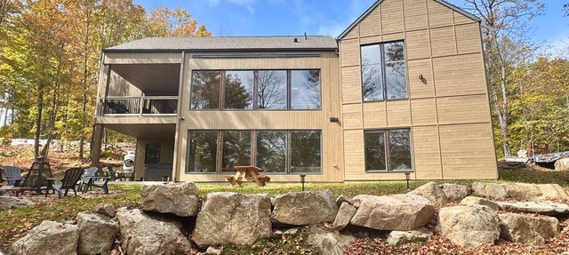 l'érable rouge · surrounded by nature · Laurentians in Mont-Blanc