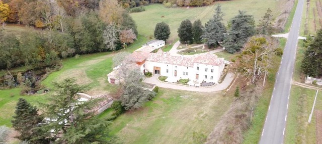 la bastide cardan in Saint-Sulpice-de-Pommiers