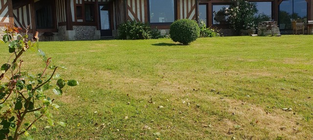 La Girelle - Prestige beachfront villa with private beach access in Honfleur