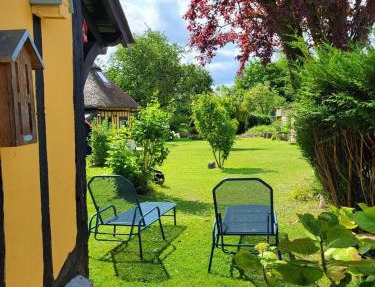 La petite maison in Le Bosc-Roger-en-Roumois