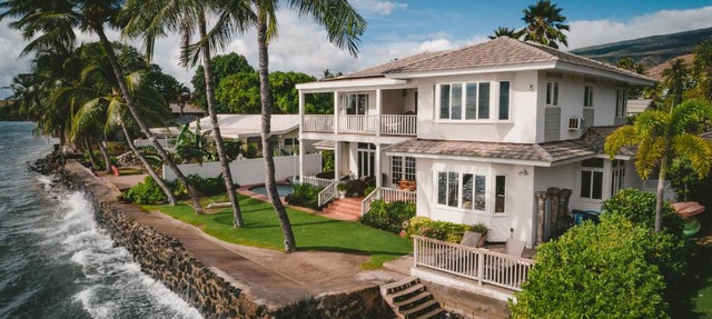 Lahaina Oceanfront Estate-Main House in Lahaina