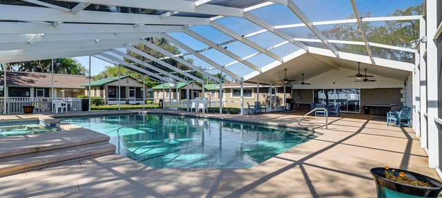Lake View, Pool Access! Pet-Friendly Hernando Stay in Hernando