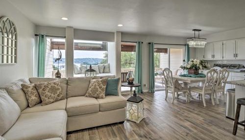 Lakefront Resort Living: Pool, Golf, Tennis & More in Point Venture