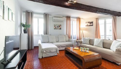 Large 3 Bdr Old Town - AC in Nice