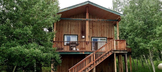 Large Rustic Cabin in the Snowy Range Mountains of Wyoming in Centennial