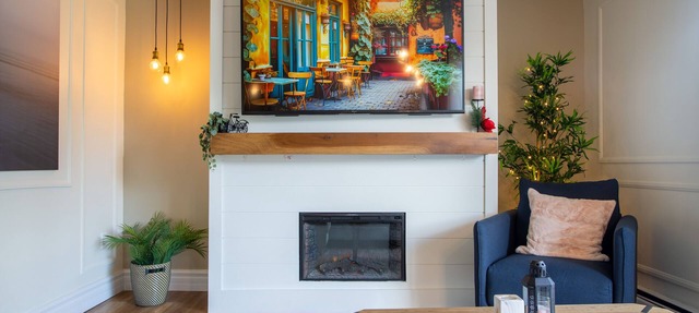Lavish Retreat: Serene Getaway in Lower Sackville in Lower Sackville