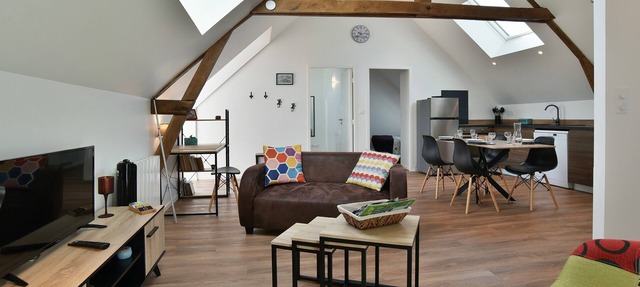 Le Cerisier 2021 - Bel appartement avec terrasse in Les Portes du Coglais
