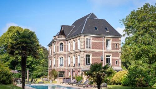Le Petit Château de Conteville in Paluel