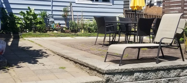 Le Vele close to nature in North Vancouver