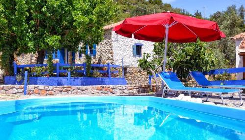 Leonidio small hause with swimming pool in Leonidio