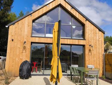 LES PATICHERES - L'Atelier avec accès à la piscine in Biville-la-Baignarde