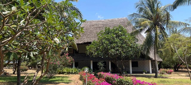 Lovely 5-bedroom en-suite Cottage Villa in Malindi. Perfect for your getaway in Mambrui