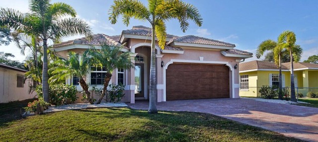 Luxurious Naples Florida Villa! Close to Vanderbilt Beach! ☀️🌴🌅 🌴 in Naples