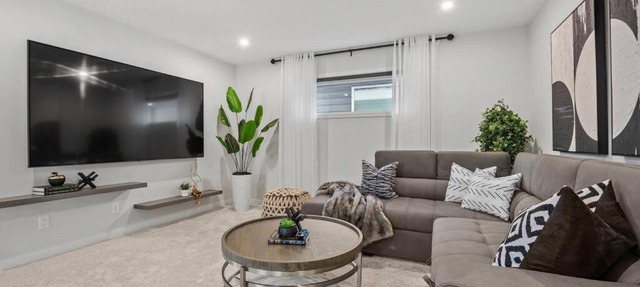 Luxury-4bed with AC-86"TV-BrandNew in Cranston, Calgary in Calgary