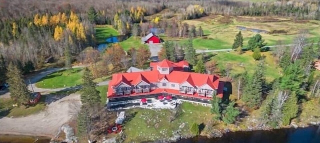 Luxury Lakefront Estate - Sleeps 24 - Near Muskoka in Dunchurch