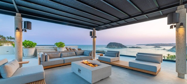 Luxury Oceanfront Villa w/Pools & Elevator in Huatulco