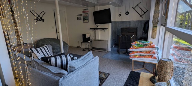 Mad River Valley furnished 1BR apartment,full kitchen/bath 20 minutes to skiing in Moretown