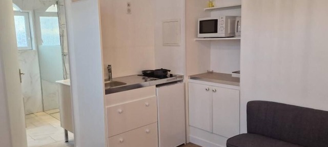 Manava Studio Zen Beach less than 50 meters away. in SAINT JEAN LE THOMAS