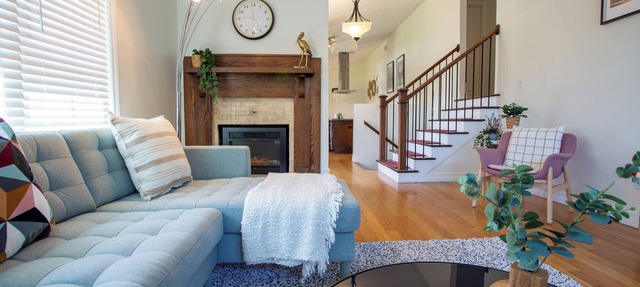 Maple's Serene Spa Retreat with Hot Tub and Private Lake Trail Access in Lower Sackville
