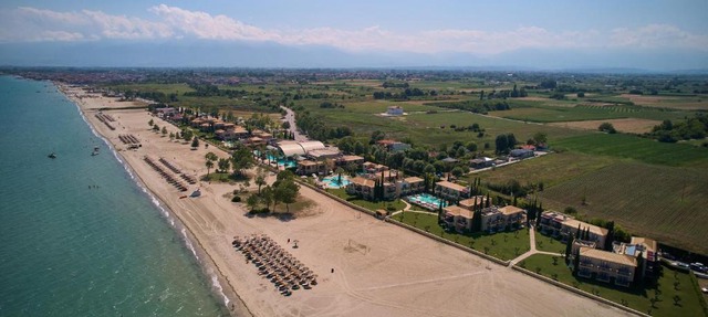 Mediterranean Village Hotel & Spa in Paralia Katerinis