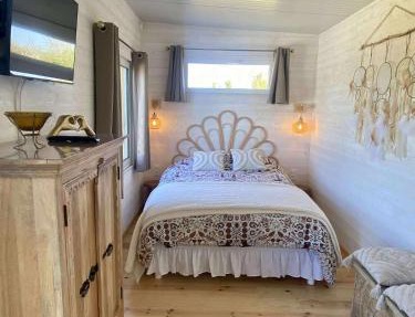 Mimi's tiny house in Saint-Germain-sur-Ay