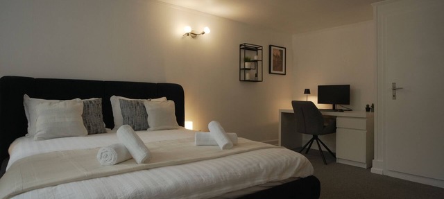 Modern Suite with a View of the Aare - Heart of the Old Town I in Thun