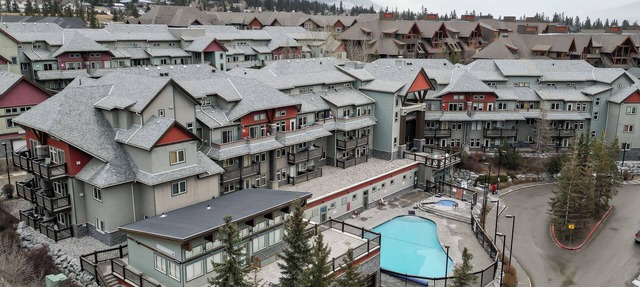 Mountains' Edge by ML in Canmore