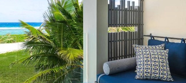 Tropical Getaway in Mauritius! 4 Contemporary Units, Outdoor Pool, Beachfront! in Blue Bay Marine Le ChalandPark