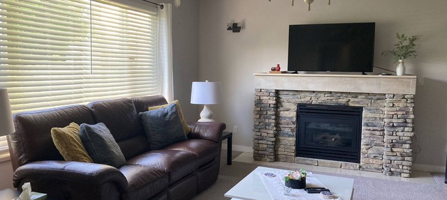 Nature Heaven, One Bedroom Suite in Maple Ridge