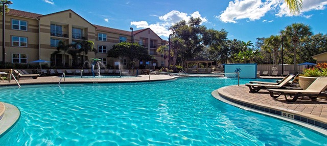 *Newly Renovated* Cozy Two Bedroom Resort Condo Very close to DISNEY in Orlando