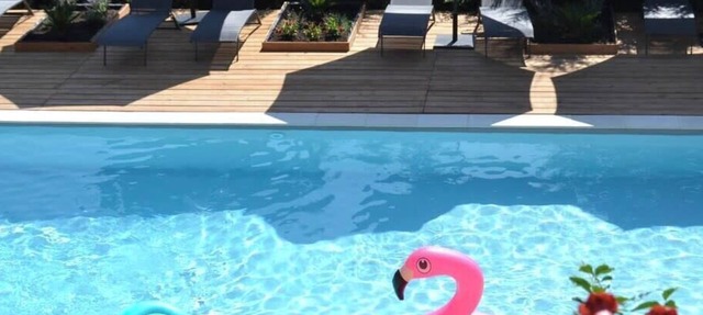 Nice A-C apartment for 6 between the sea and the mountain in Le Rouret
