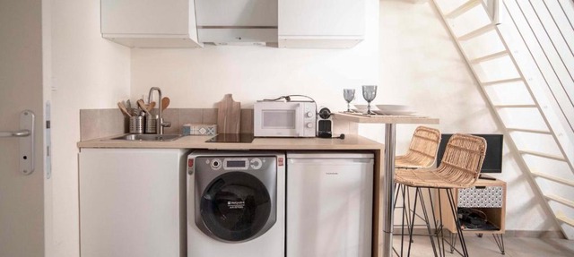 Nice Duplex Studio Ideal For Couple In Lyon! in Lyon