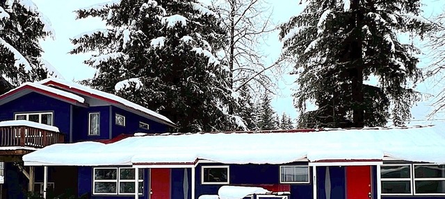 Nugget Place-Includes three separate two bedroom units near Mendenhall Glacier-DISCOUNTS ON TOURS! in Juneau
