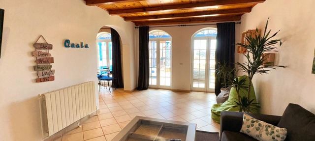 Oasis Surfcamp in Lagoa