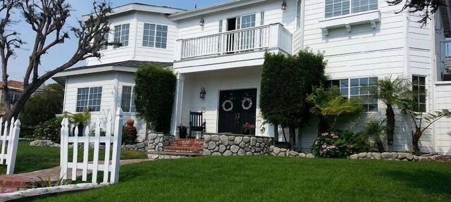 Ocean View Villa for the perfect zen feel. in Manhattan Beach