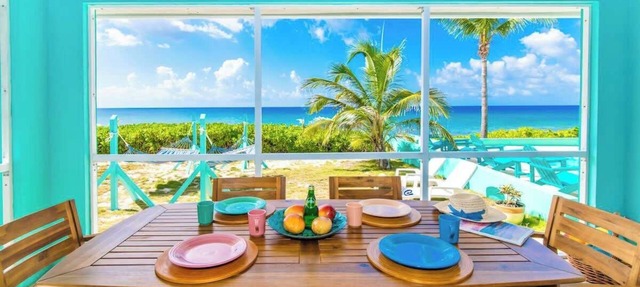 Oceanfront 5 Bedroom Pool Home - Blue Vista Villa in North Side in Old Man Bay