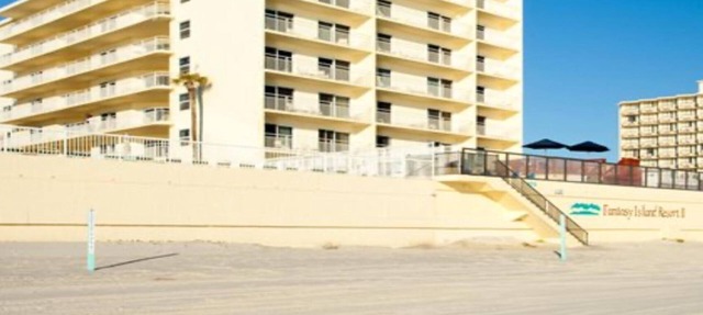 OCEANFRONT DAYTONA BEACH SHORES FANTASY ISLAND II BIKE WEEK 2-28,3-7 2026 1BR in Daytona Beach